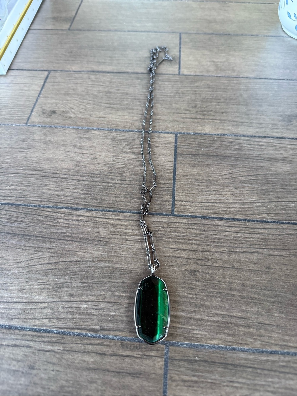 Kendra Scott Dark Green Glass Pendant Necklace